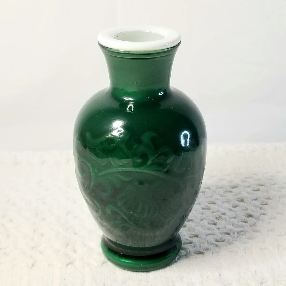 Vintage 1981 Avon Spring Bouquet Fragrance Jade Green Milk Glass  Vase